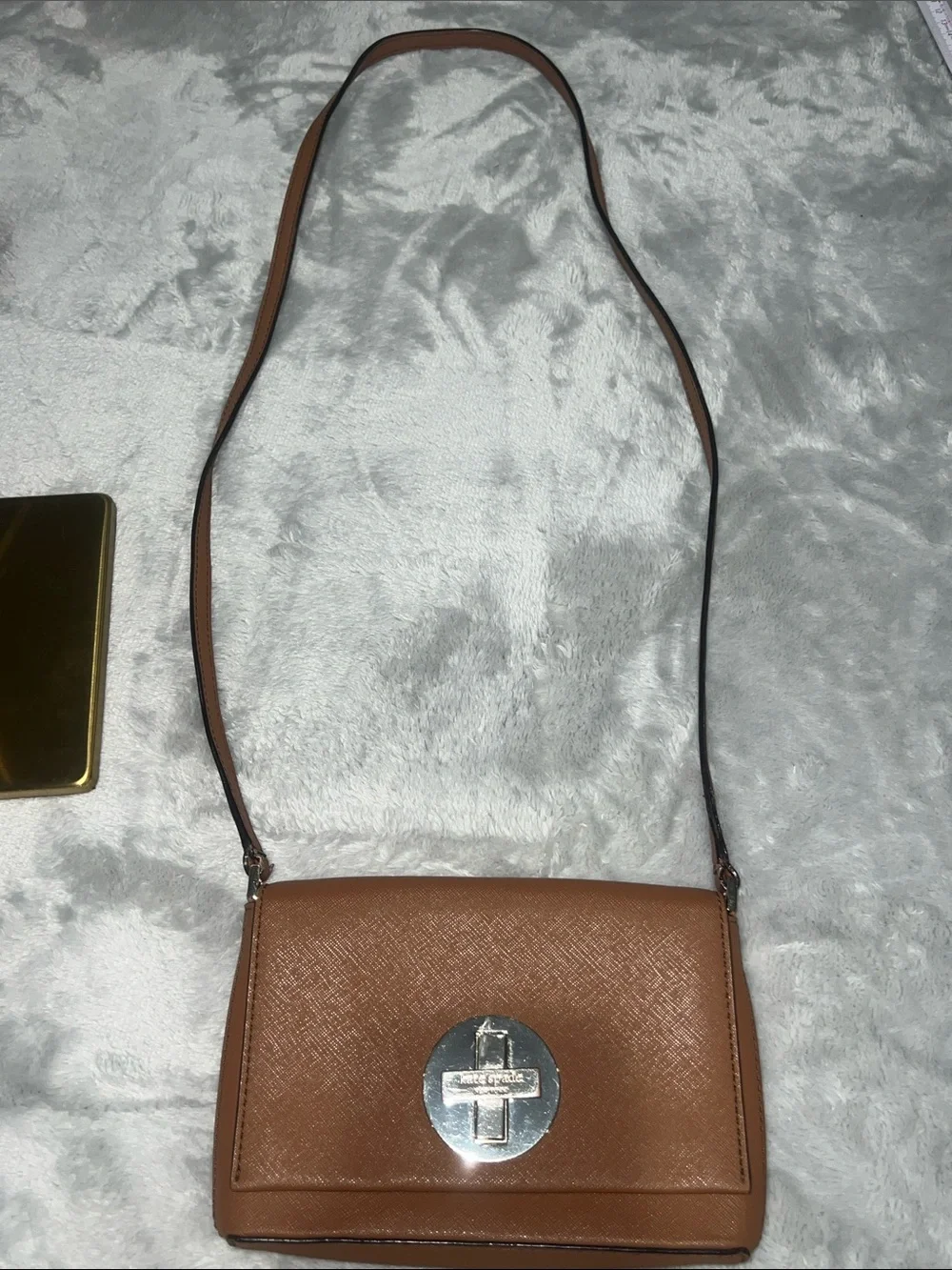 Kate Spade New York Naomi Leather Crossbody Bag in pebble brown with turn lock